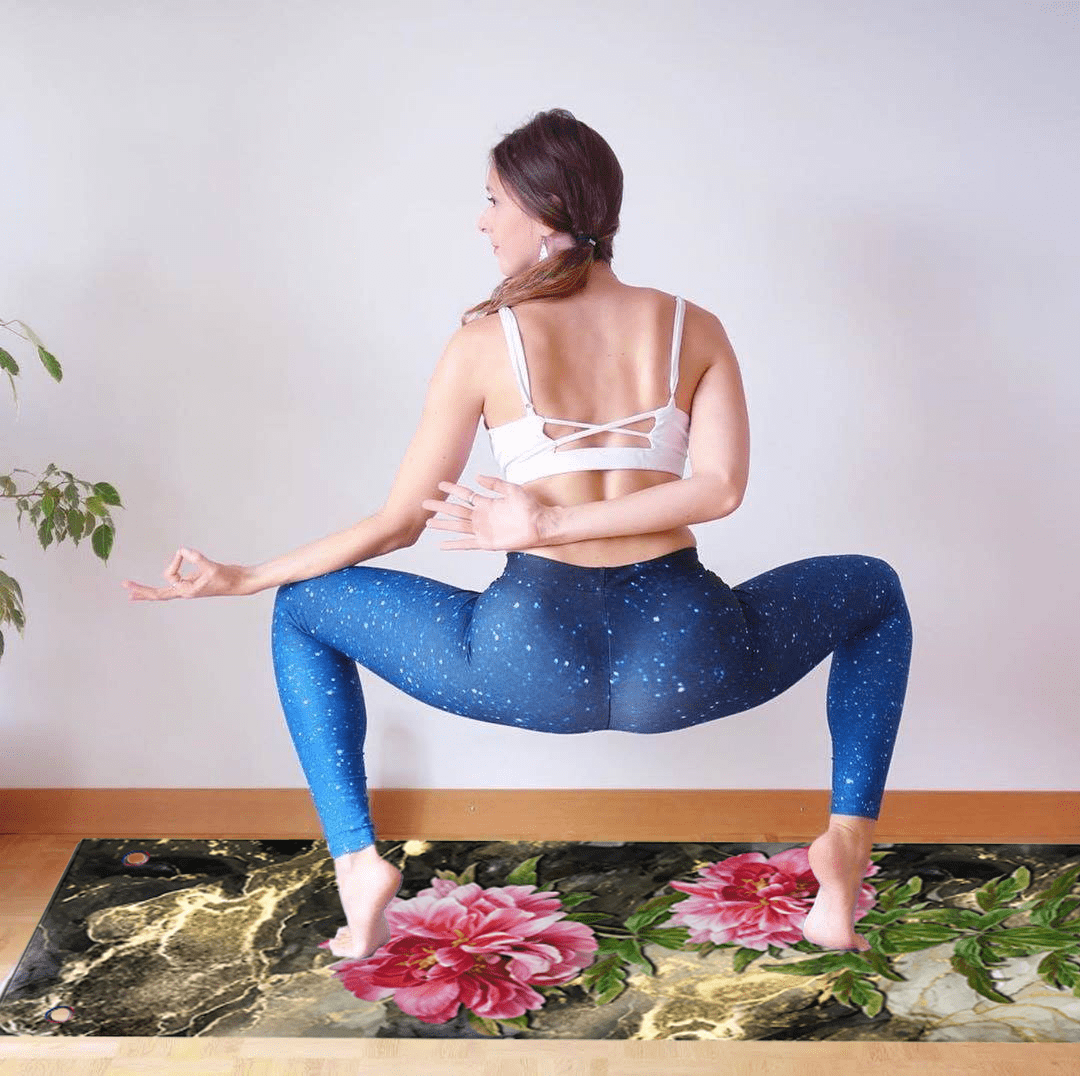 Thảm yoga treo tường